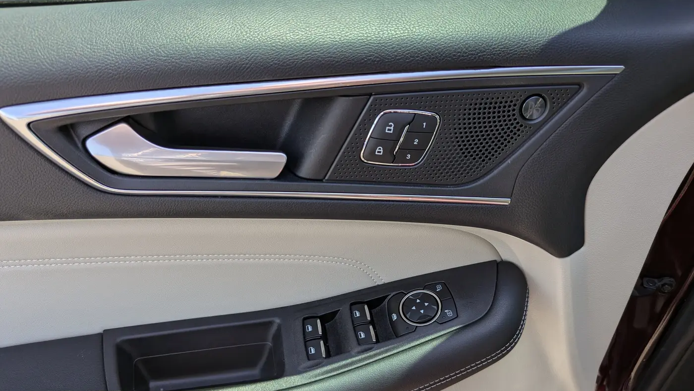 2021 Ford Edge Titanium