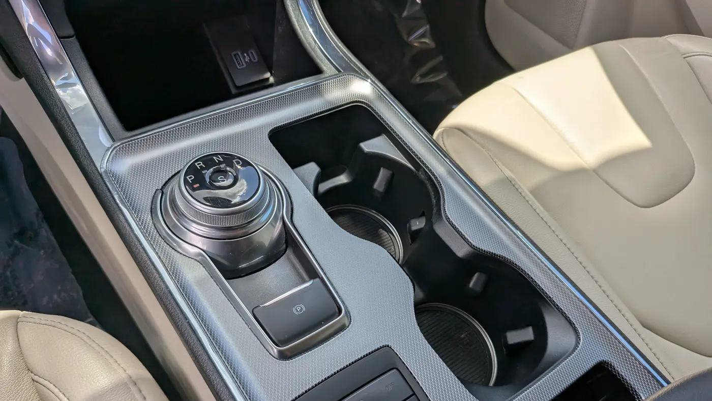 2021 Ford Edge Titanium