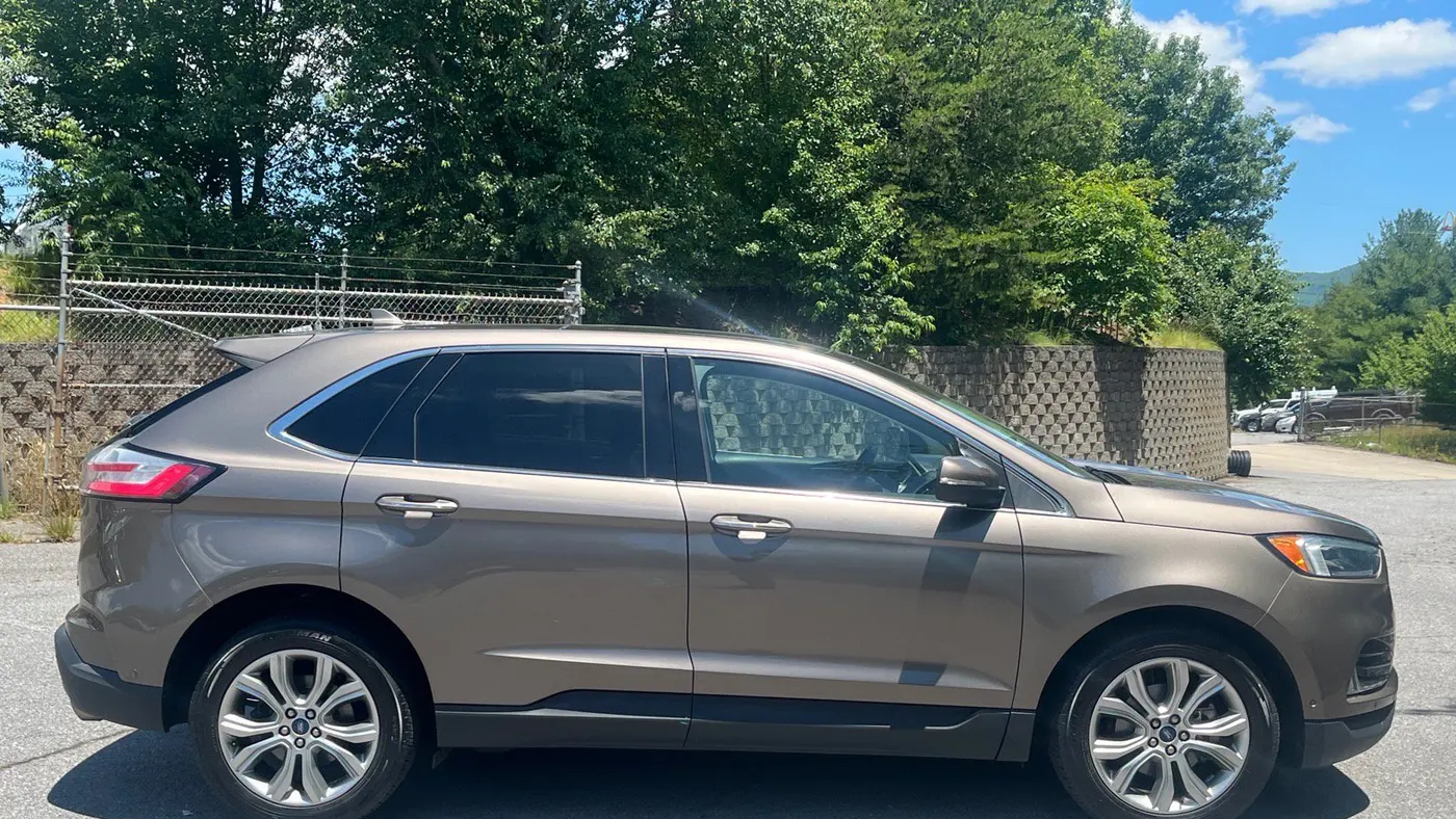 2019 Ford Edge Titanium