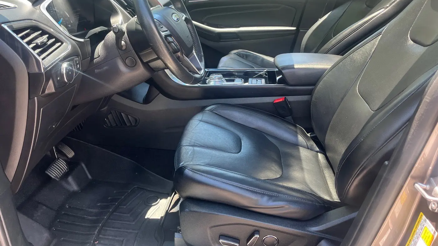 2019 Ford Edge Titanium
