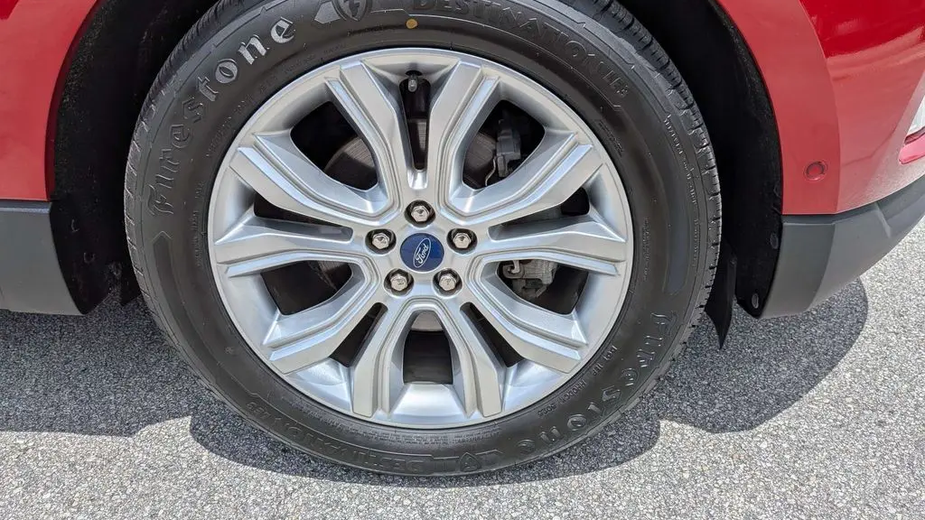 2020 Ford Edge Titanium