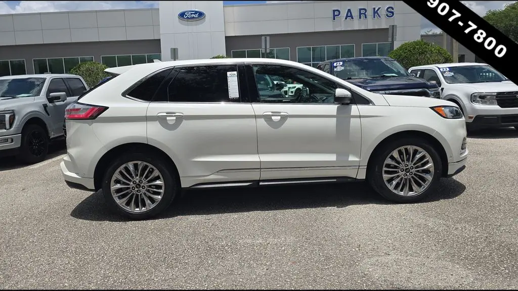 2020 Ford Edge Titanium