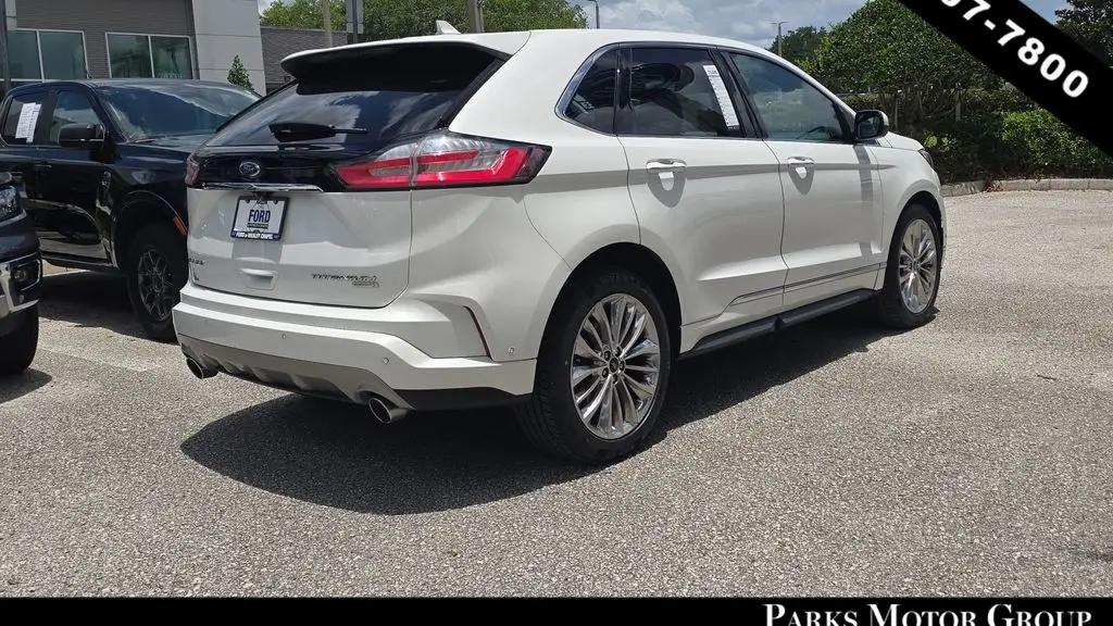 2020 Ford Edge Titanium