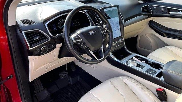 2021 Ford Edge Titanium