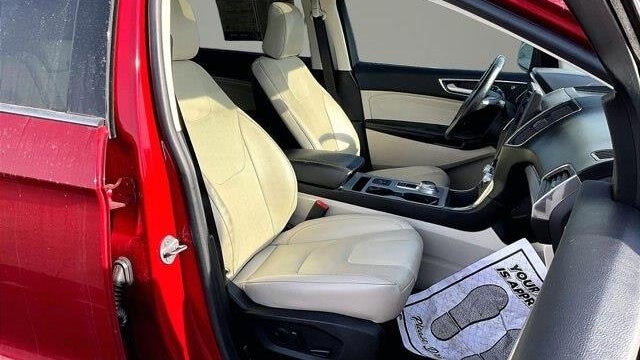2021 Ford Edge Titanium