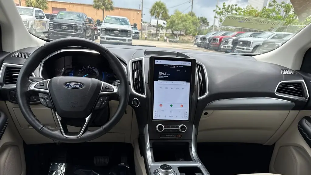 2021 Ford Edge Titanium