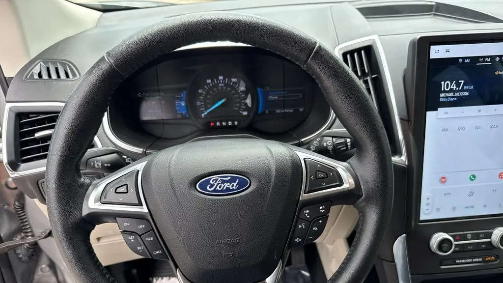 2021 Ford Edge Titanium