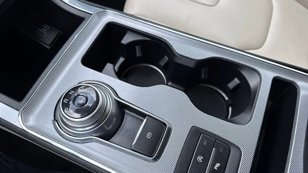 2021 Ford Edge Titanium