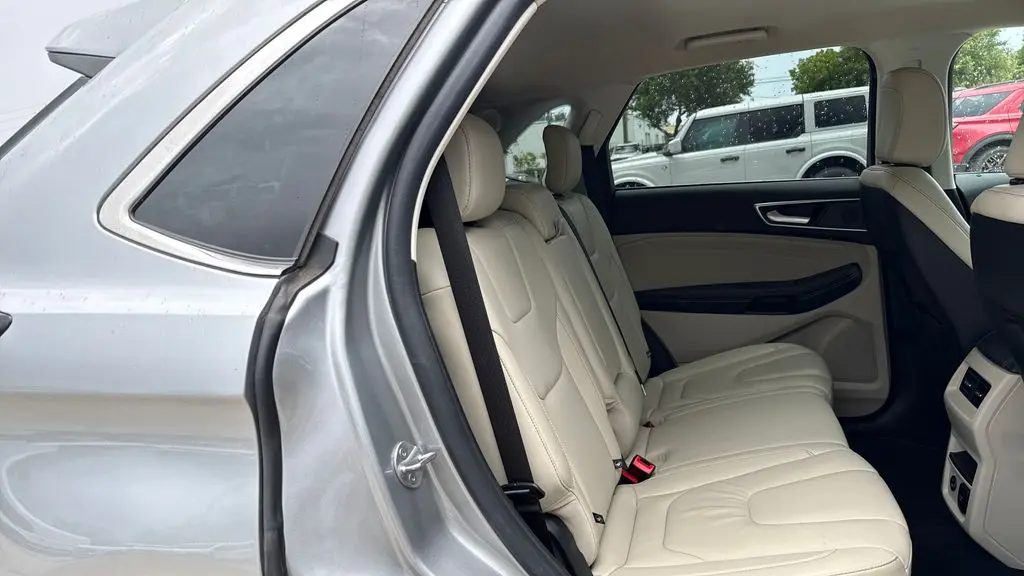 2021 Ford Edge Titanium