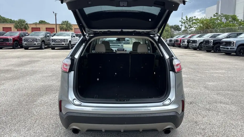 2021 Ford Edge Titanium