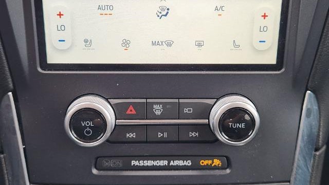 2021 Ford Edge Titanium