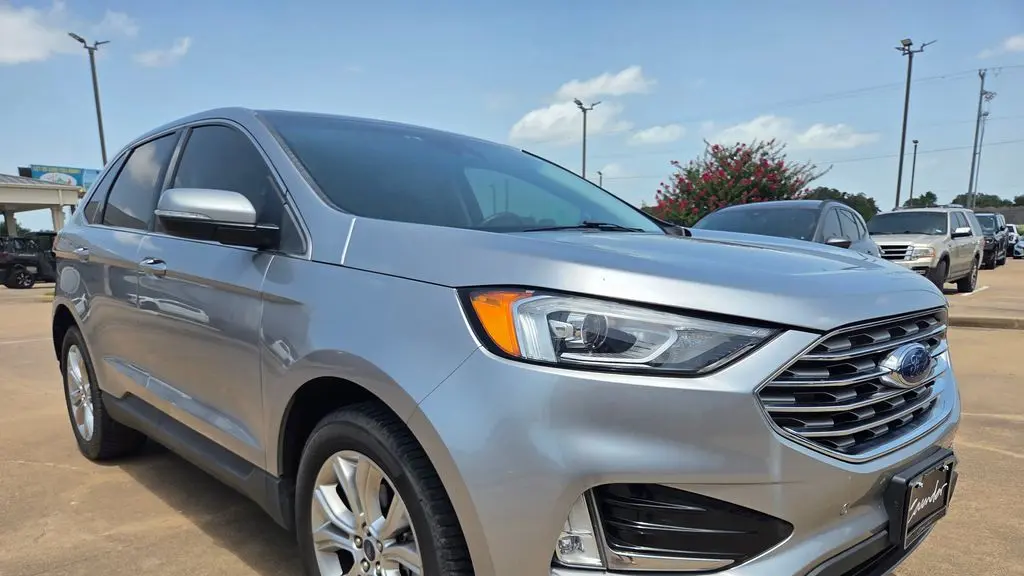 2020 Ford Edge Titanium