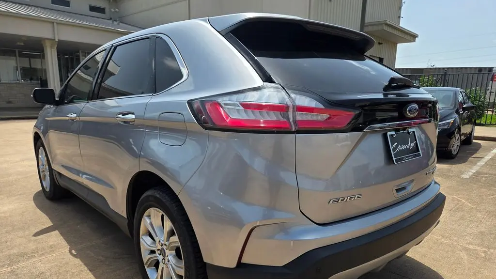 2020 Ford Edge Titanium