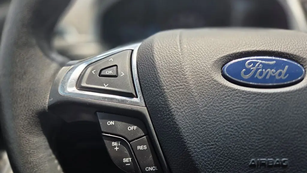 2020 Ford Edge Titanium