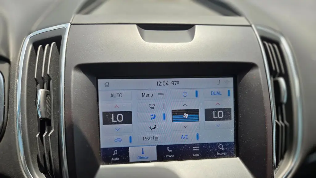 2020 Ford Edge Titanium