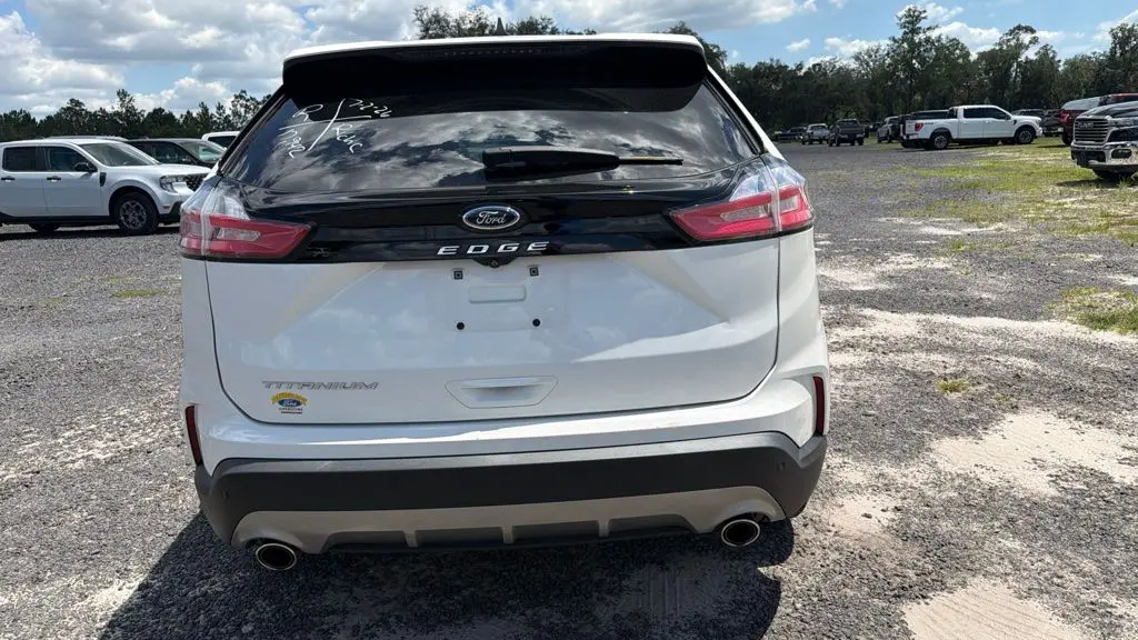 2021 Ford Edge Titanium