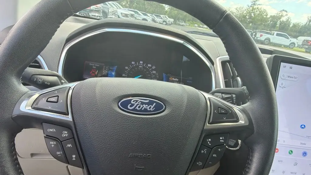 2021 Ford Edge Titanium