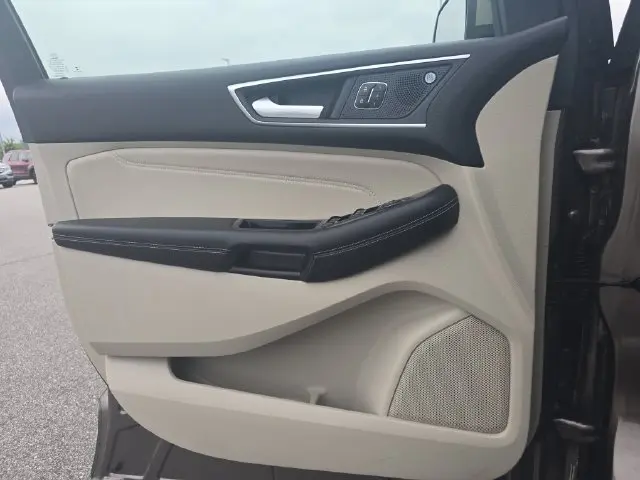 2019 Ford Edge - $14,980