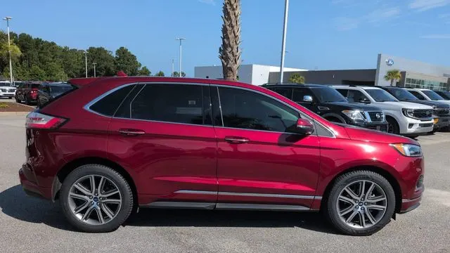 2019 Ford Edge Titanium