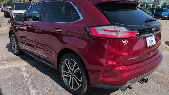 2019 Ford Edge Titanium