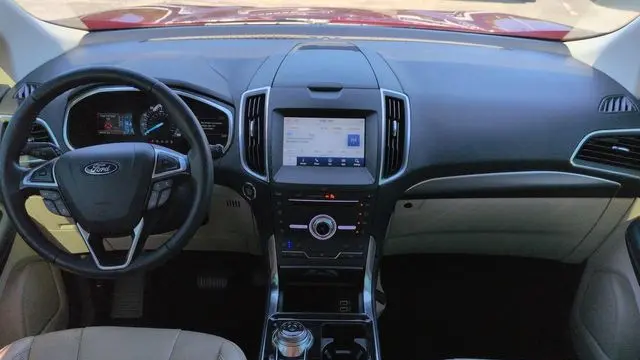 2019 Ford Edge Titanium