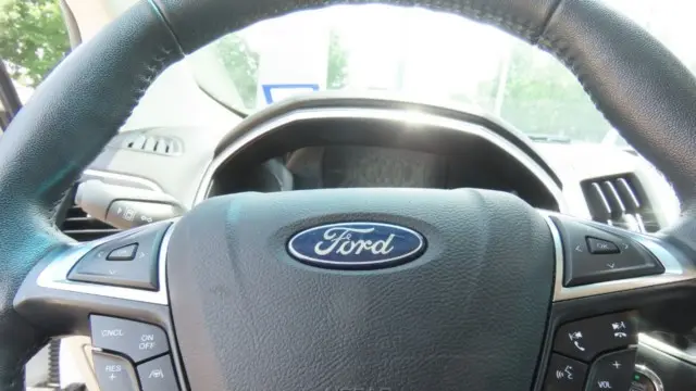 2020 Ford Edge Titanium