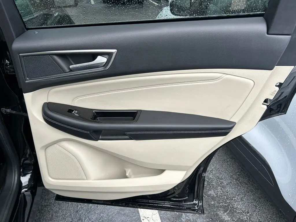 2018 Ford Edge - $13,497