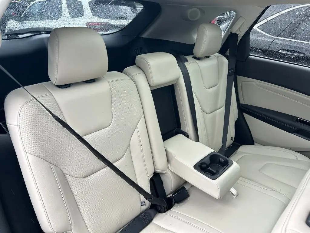 2018 Ford Edge - $13,497