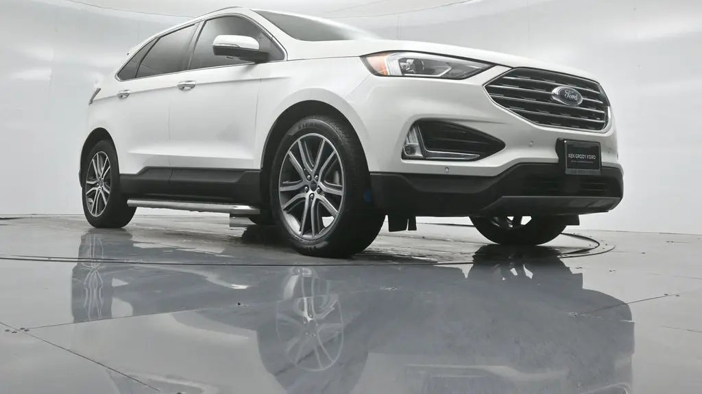 2020 Ford Edge Titanium