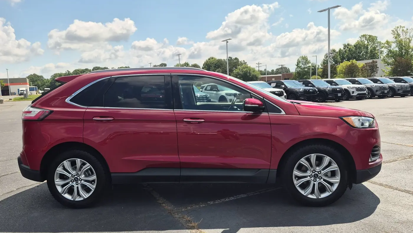 2020 Ford Edge Titanium