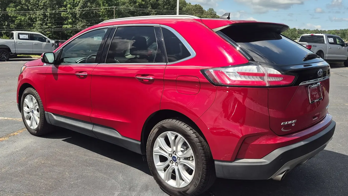 2020 Ford Edge Titanium