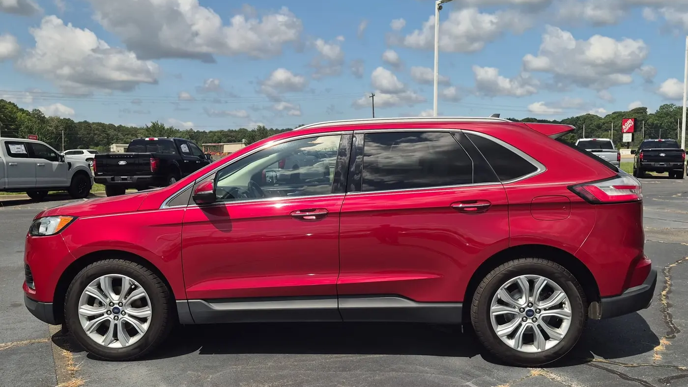 2020 Ford Edge Titanium