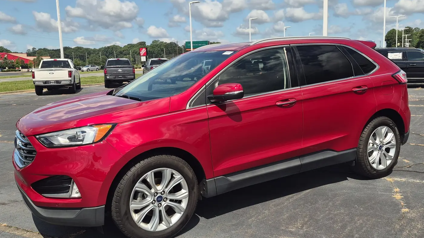 2020 Ford Edge Titanium