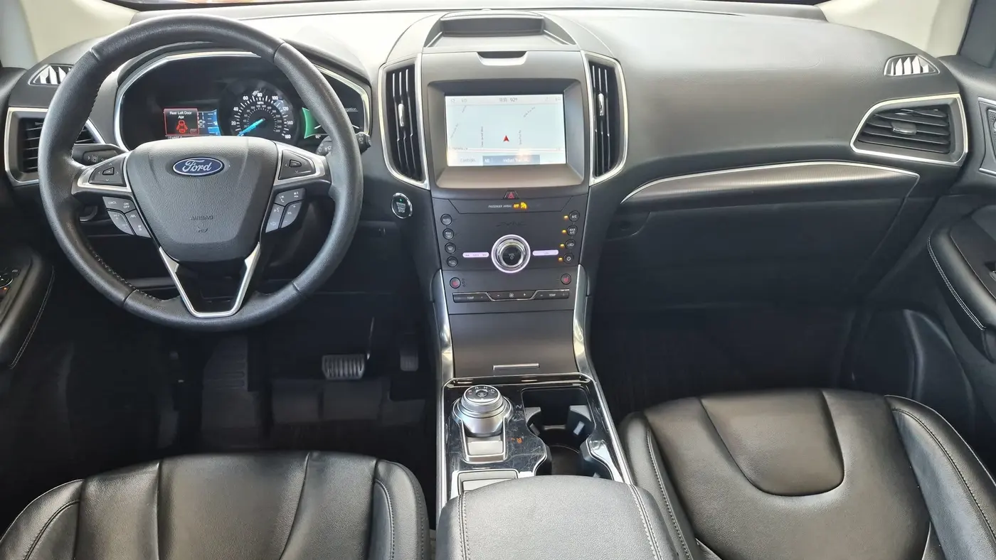 2020 Ford Edge Titanium