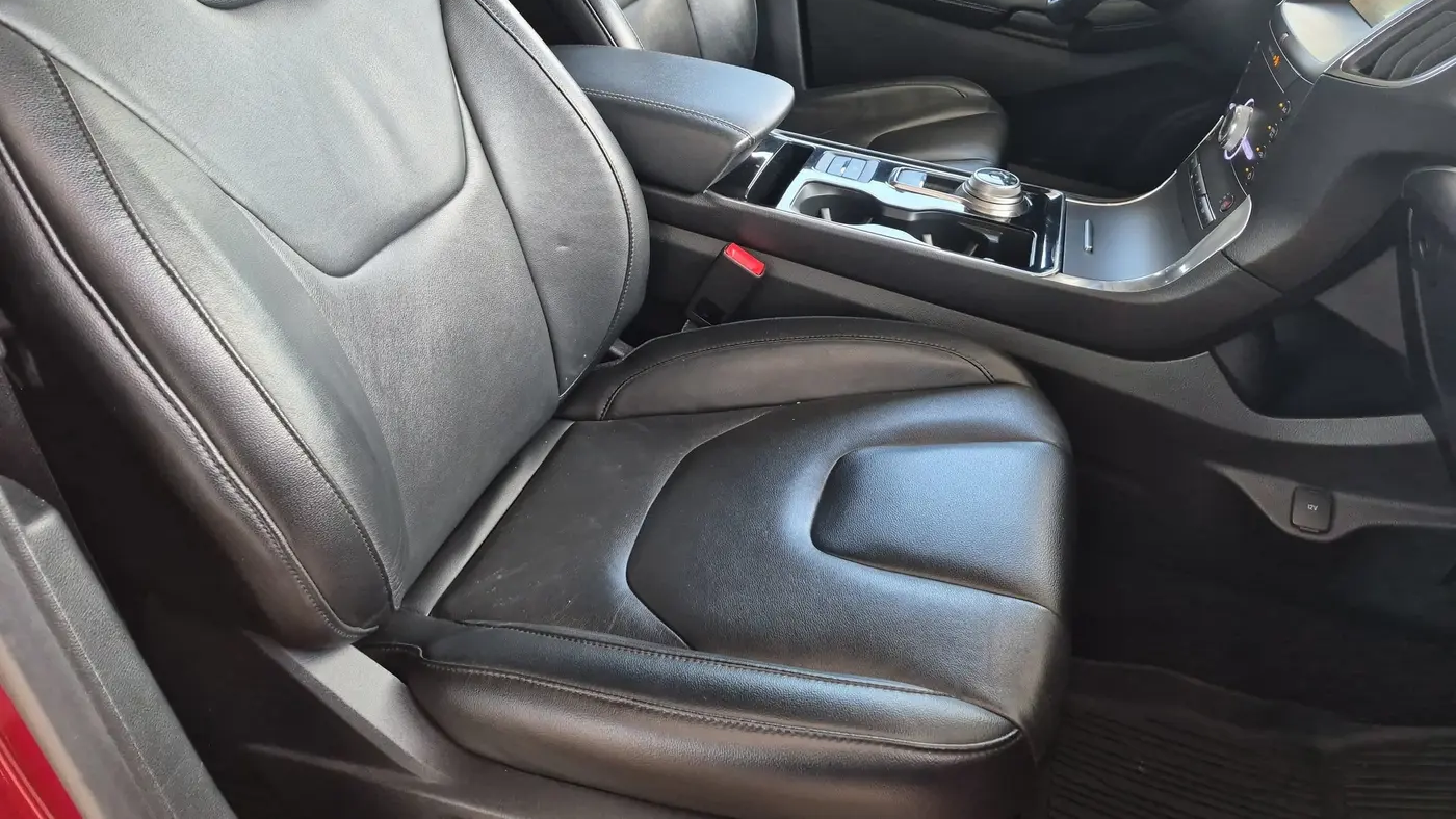 2020 Ford Edge Titanium