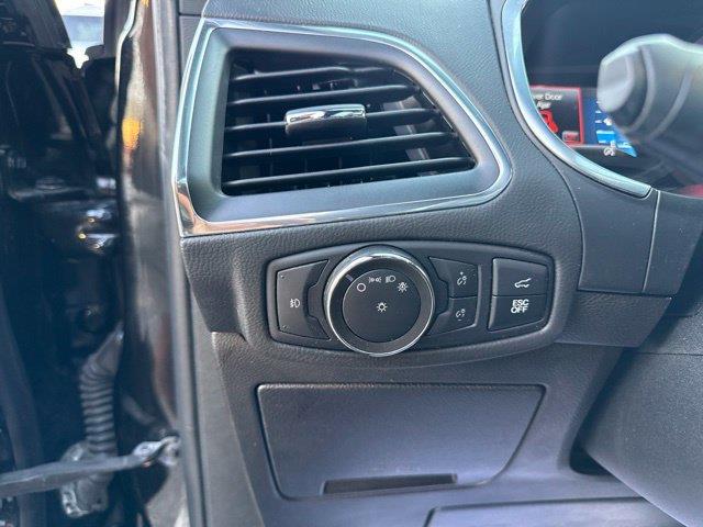 2021 Ford Edge - $24,999