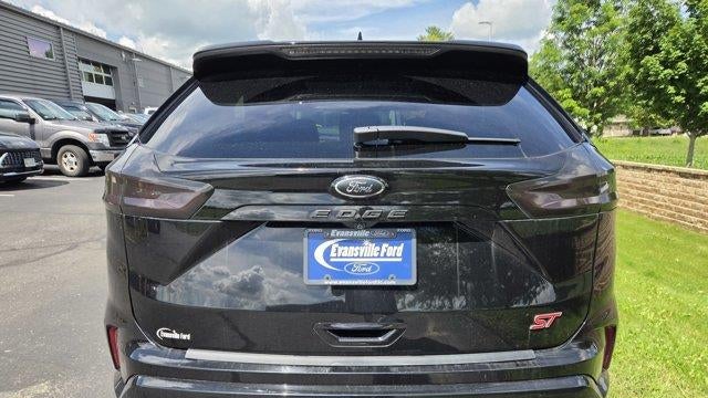 2022 Ford Edge ST