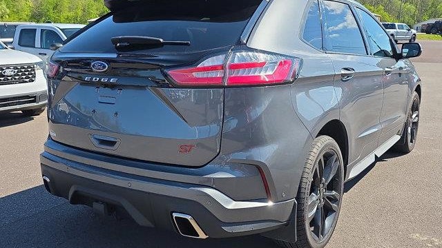 2022 Ford Edge ST
