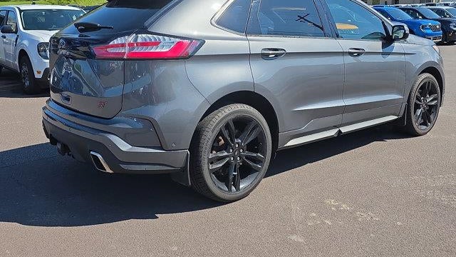 2022 Ford Edge ST