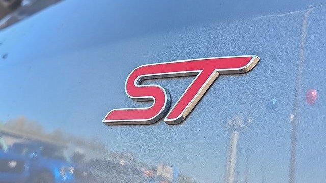 2022 Ford Edge ST