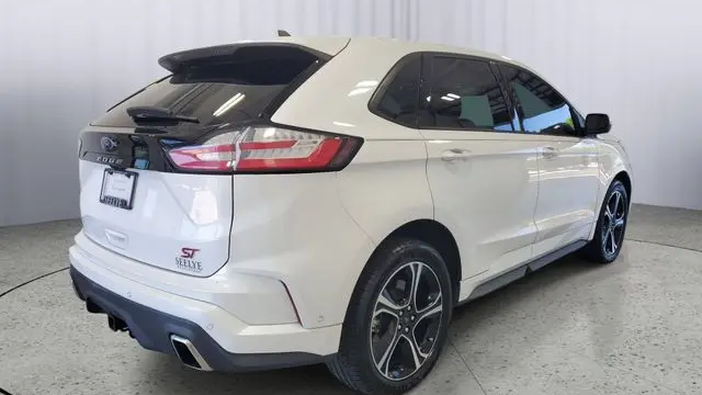 2022 Ford Edge ST