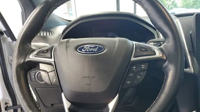 2022 Ford Edge ST