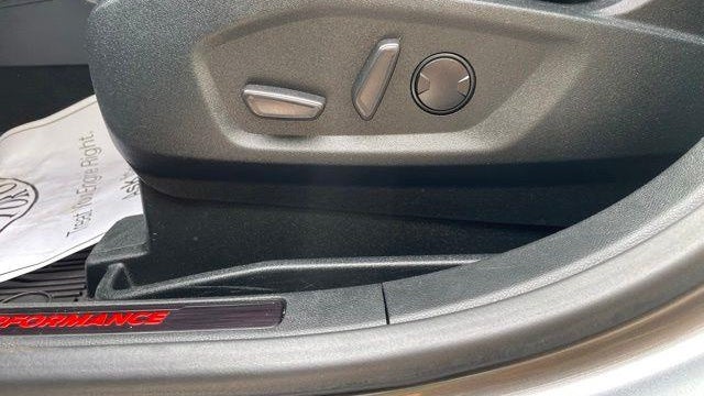 2022 Ford Edge ST