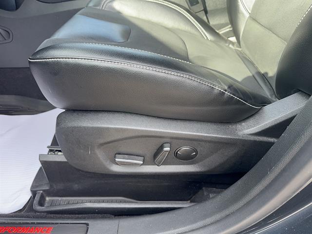 2023 Ford Edge - $32,990
