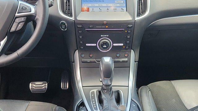 2016 Ford Edge Sport
