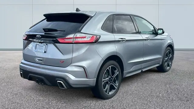 2022 Ford Edge ST