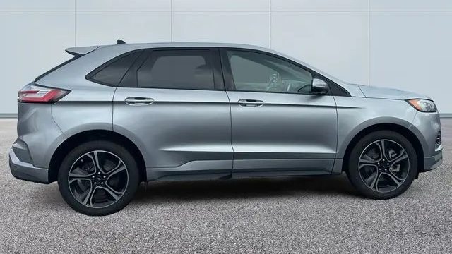 2022 Ford Edge ST