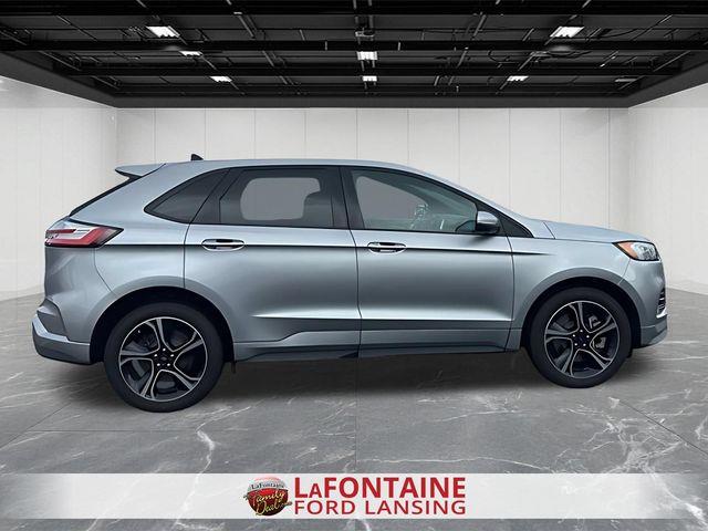 2022 Ford Edge - $23,400
