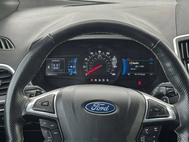 2022 Ford Edge - $23,400