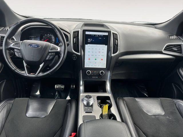 2022 Ford Edge - $23,400